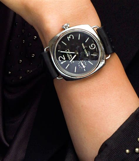 does panerai make women's watches|Panerai watch dealer near me.